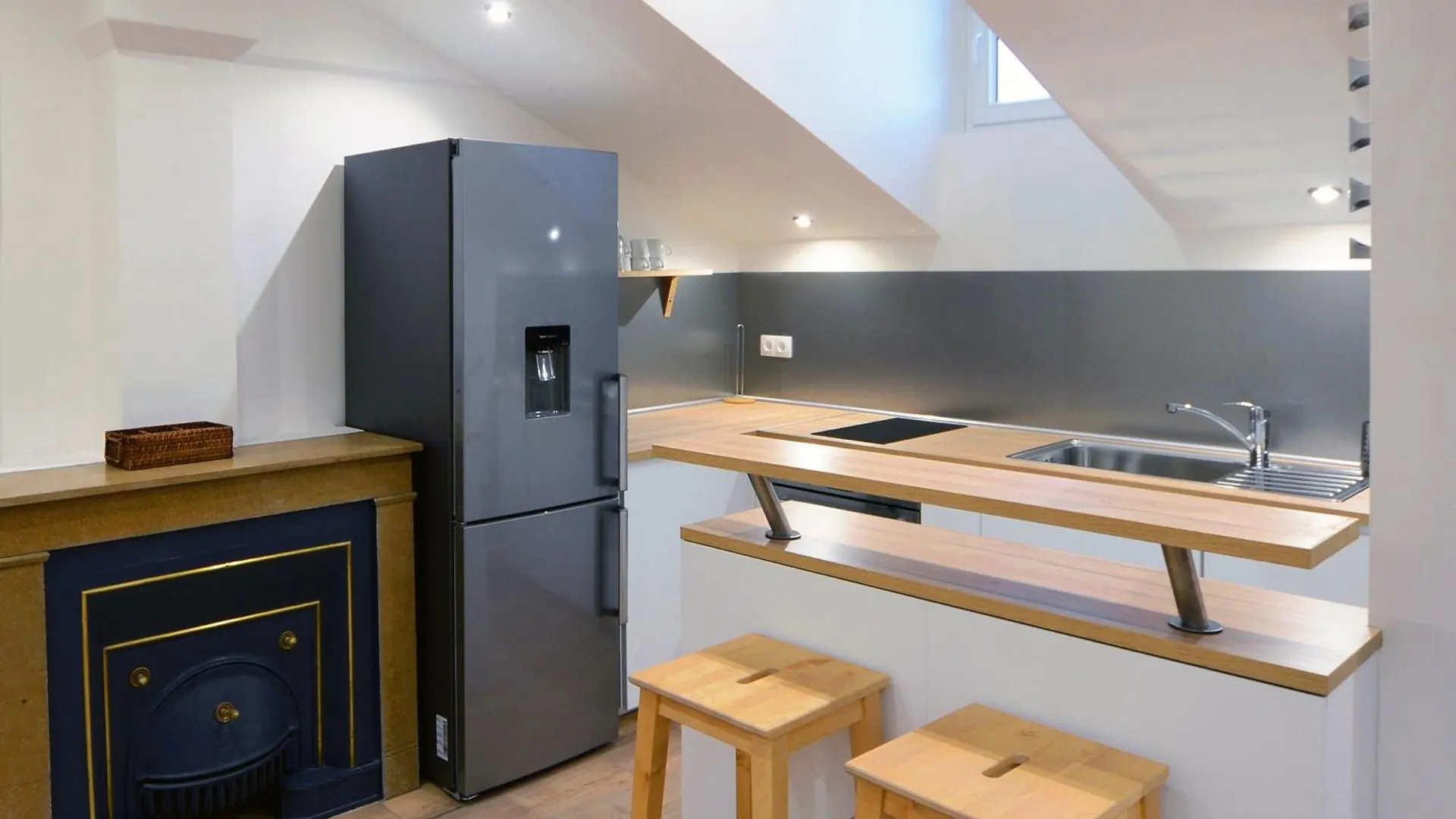 Very Cosy And Quiet One Bedroom Flat In Part Dieu リヨン アパート