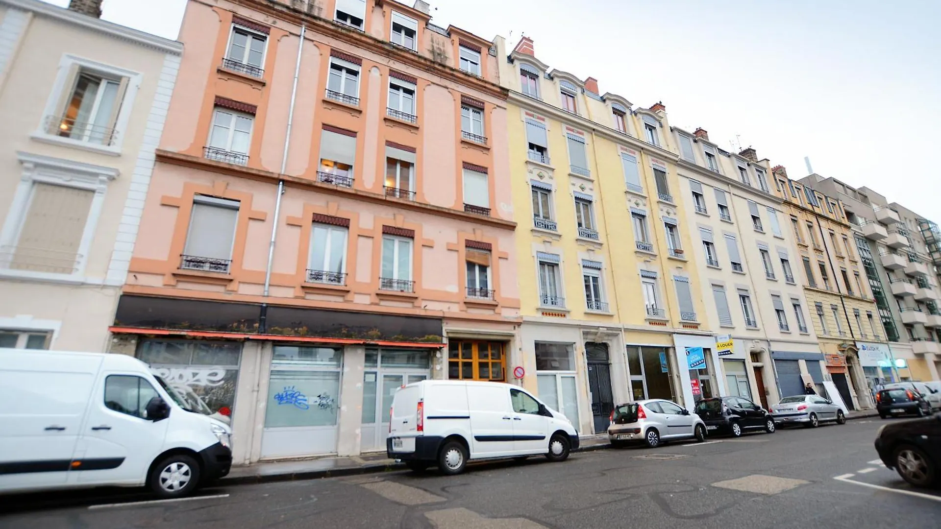 Very Cosy And Quiet One Bedroom Flat In Part Dieu リヨン