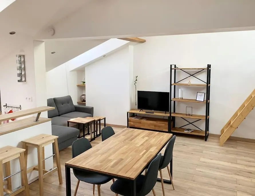 アパート Very Cosy And Quiet One Bedroom Flat In Part Dieu リヨン